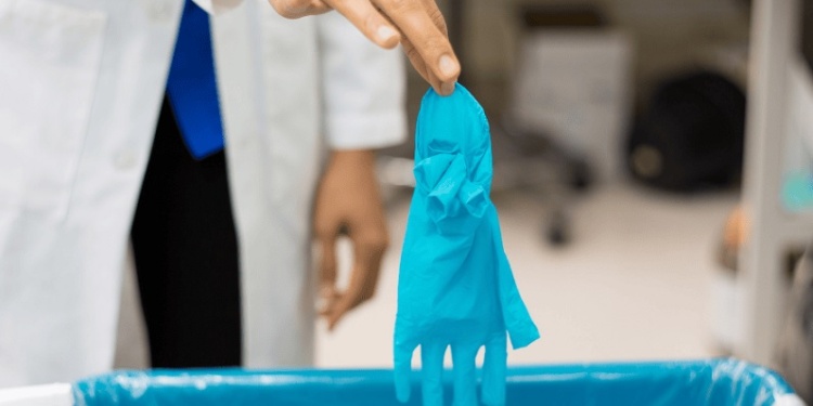 Британцы начинают глобальное тестирование биоразлагаемых нитриловых перчаток