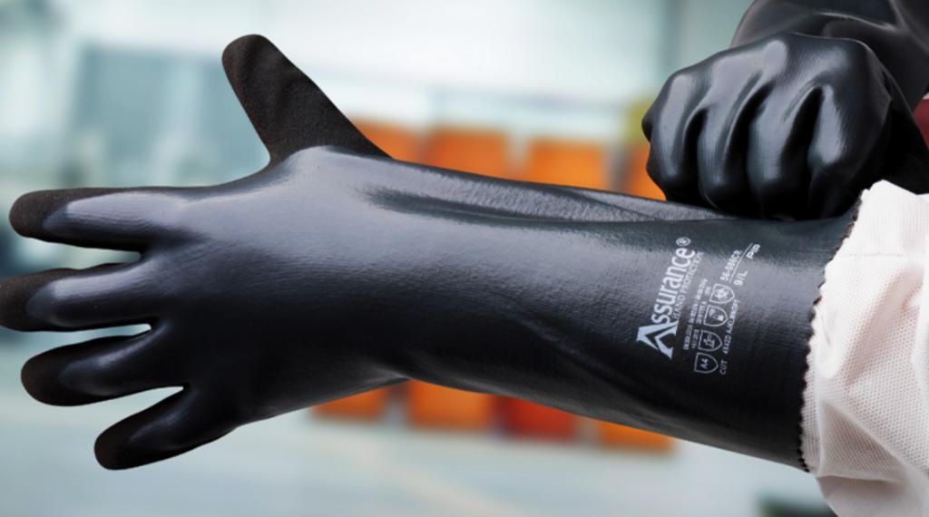 Новинки зарубежных защитных перчаток