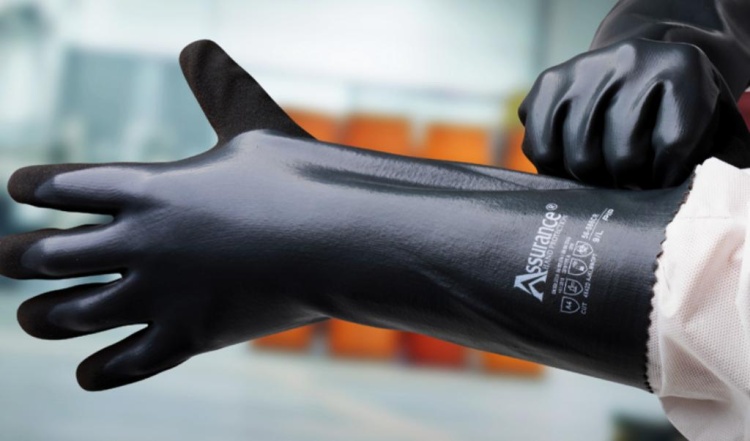 Новинки зарубежных защитных перчаток