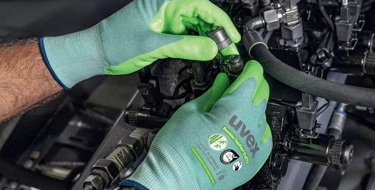 Новинки зарубежных защитных перчаток