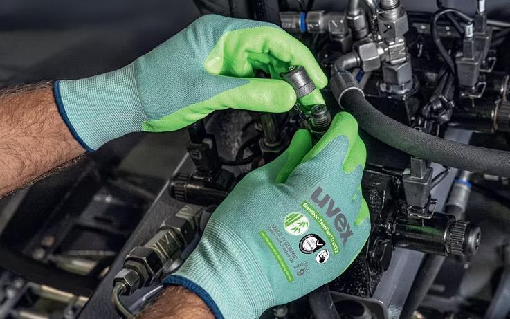 Новинки зарубежных защитных перчаток