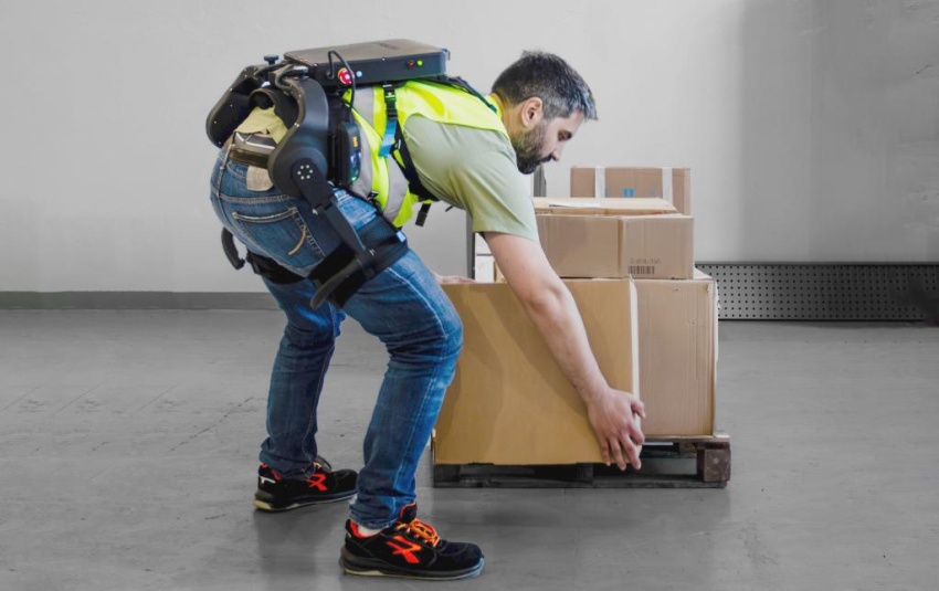 Зона стартапов на выставке A+A