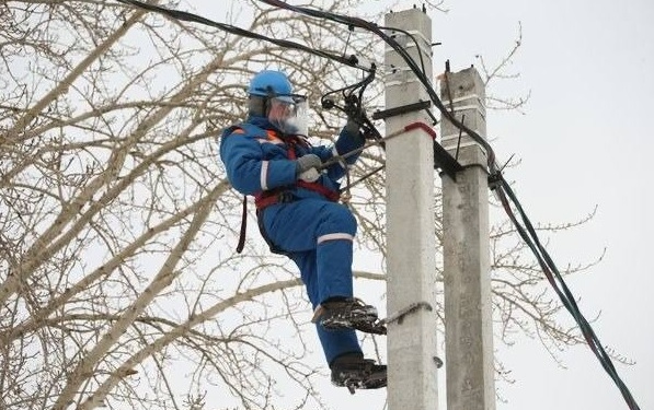 «Сетевая компания» внедряет ИИ для контроля за использованием СИЗ