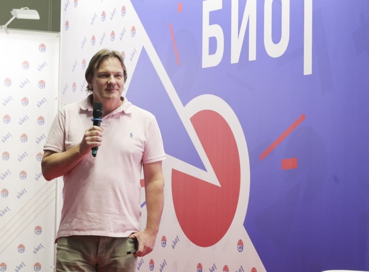 Евгений Шувалов. Фотобанк БИОТ