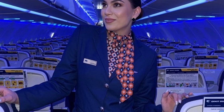 Бортпроводники Uzbekistan Airways получили новую форму