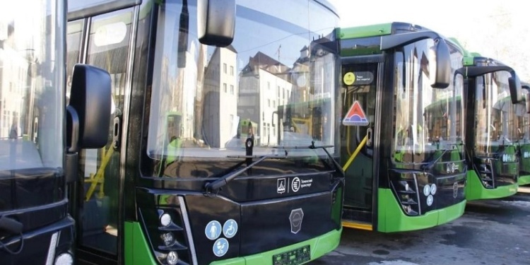 Тюменские власти передумали вводить униформу для водителей автобусов