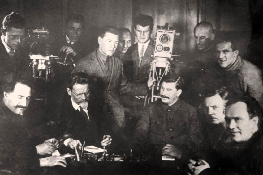 «Противогазы» Эйзенштейна