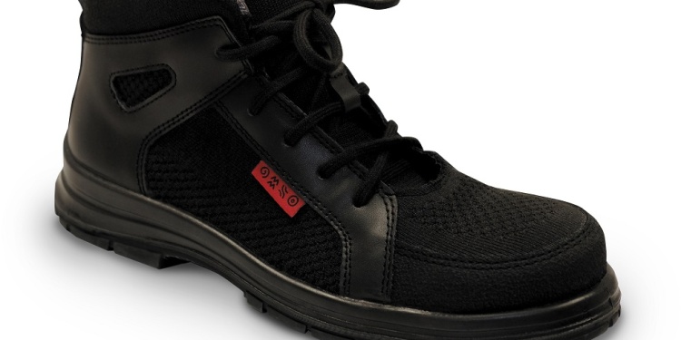 Новинка «Энергоконтракта» обещает «перевернуть представление» об удобстве дугостойкой обуви